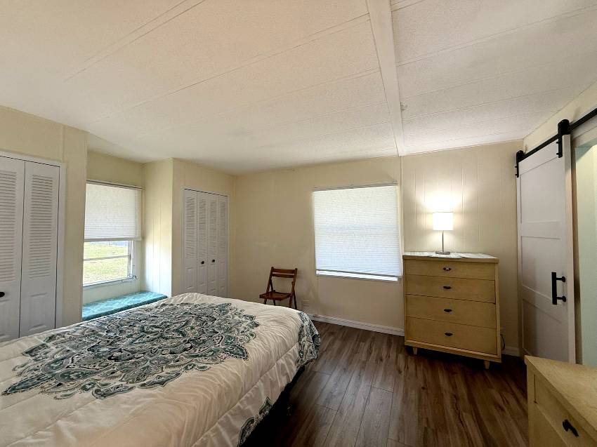390 Peppertree Ln a Ellenton, FL Mobile or Manufactured Home for Sale